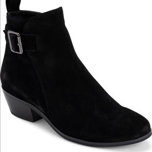 Blondo Black Suede Sadie Bootie Sz 8.5